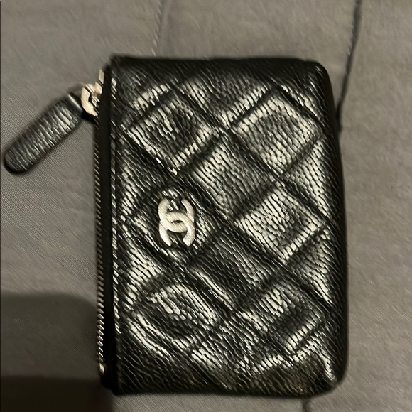 Chanel Black Quilted Leather Pouch - Picture 8 of 10